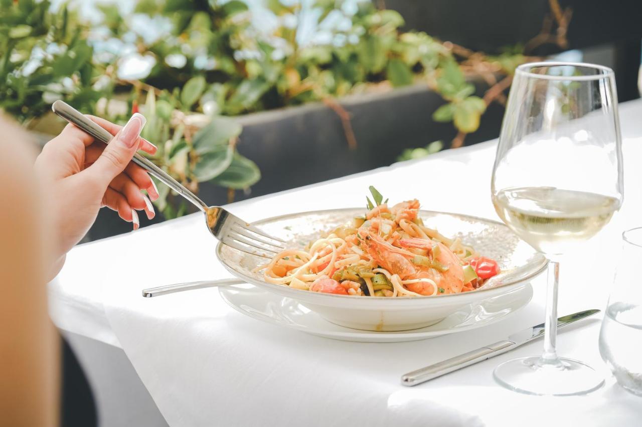 Tirana Resort Radhimë Zewnętrze zdjęcie